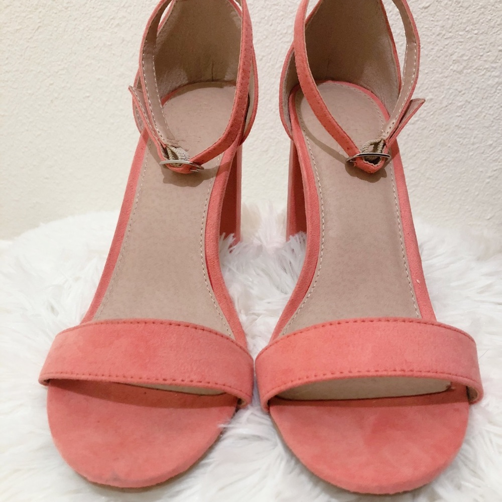 Pink Heels - Picture 2 of 5